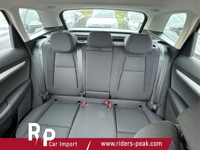 Skoda / Karoq / Schwarz / / / AHK+KAMERA+EL. HECKKL.+SHZ+ACC+KESSY+18''ALU