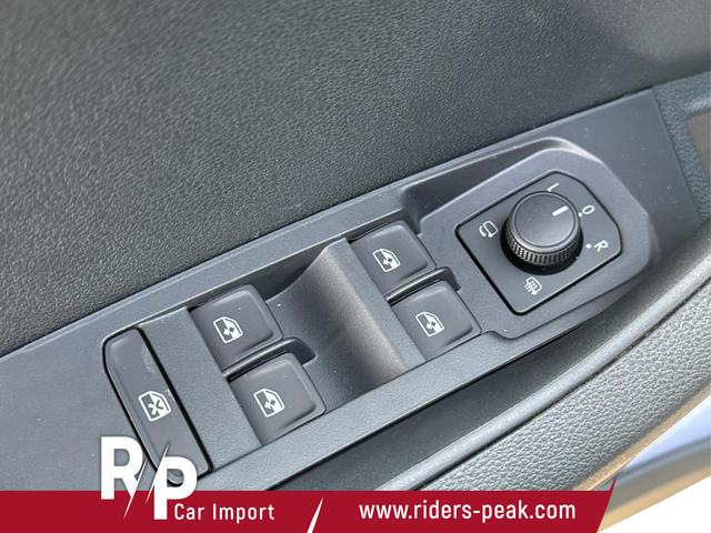 Skoda / Karoq / Schwarz / / / AHK+el.HECKKLAPPE+KAMERA+PDC+KESSY+ACC