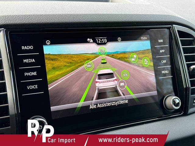 Skoda / Karoq / Schwarz / / / AHK+el.HECKKLAPPE+KAMERA+PDC+KESSY+ACC