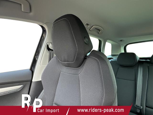 Skoda / Karoq / Schwarz / / / AHK+el.HECKKLAPPE+KAMERA+PDC+KESSY+ACC