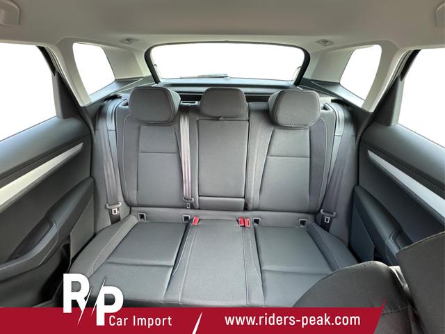 Skoda / Karoq / Schwarz / / / AHK+el.HECKKLAPPE+KAMERA+PDC+KESSY+ACC