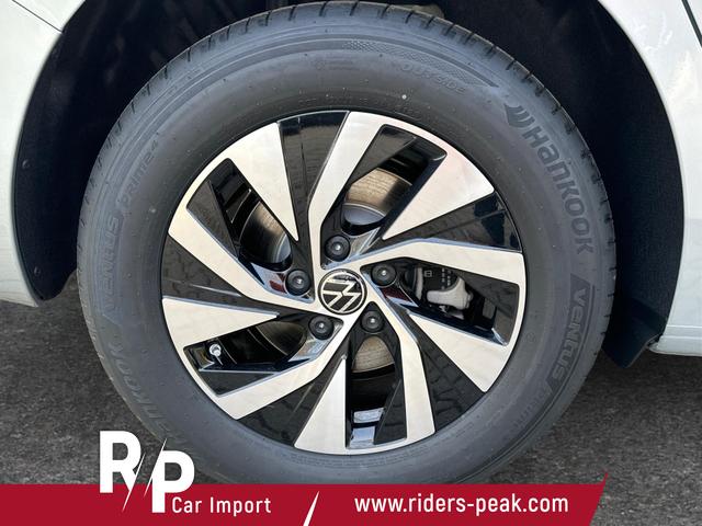 Volkswagen / Passat Variant / Silber / / / DSG+AHK+PANO+NAVI+ACC+KAMERA+LED+MASSAGE