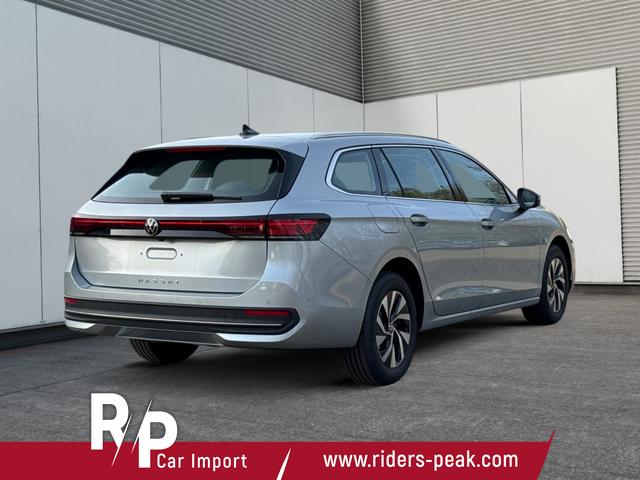 Volkswagen / Passat Variant / Silber / / / DSG+AHK+PANO+NAVI+ACC+KAMERA+LED+MASSAGE
