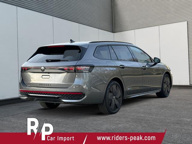 Volkswagen / Passat Variant / Grau / / / AHK+PANO+NAVI+Head-UP+Matrix-LED+ACC