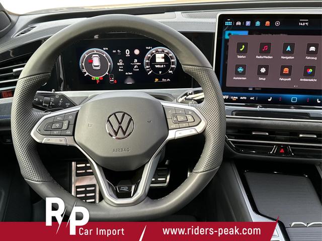 Volkswagen / Passat Variant / Grau / / / AHK+PANO+NAVI+Head-UP+Matrix-LED+ACC