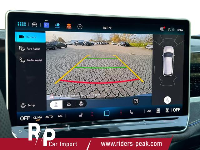 Volkswagen / Passat Variant / Grau / / / AHK+PANO+NAVI+Head-UP+Matrix-LED+ACC