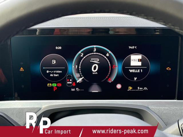 Volkswagen / Passat Variant / Grau / / / AHK+PANO+NAVI+Head-UP+Matrix-LED+ACC