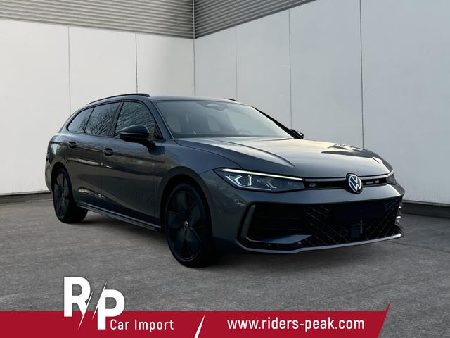 Volkswagen / Passat Variant / Grau / / / AHK+PANO+NAVI+Head-UP+Matrix-LED+ACC