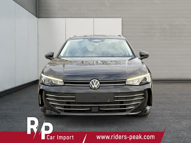 Volkswagen / Passat Variant / Schwarz / / / DSG+AHK+MASSAGE+NAVI+ACC+KAMERA+LED+17 ALU