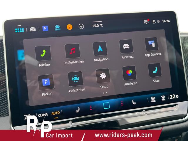 Volkswagen / Passat Variant / Schwarz / / / DSG+AHK+MASSAGE+NAVI+ACC+KAMERA+LED+17 ALU