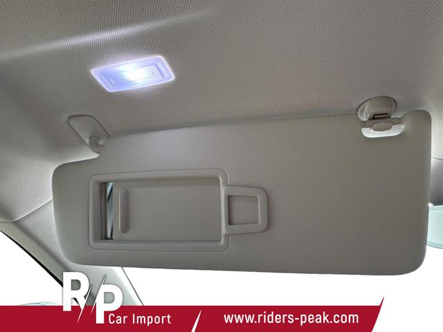 Volkswagen / Passat Variant / Grau / / / DSG+AHK+MASSAGE+NAVI+ACC+KAMERA+LED+17 ALU