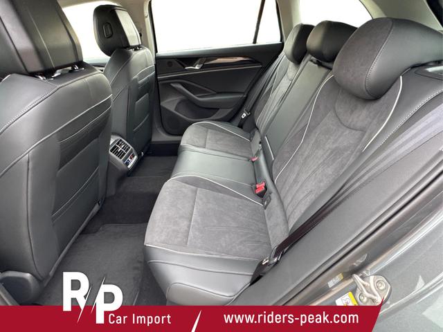 Volkswagen / Passat Variant / Grau / / / DSG+AHK+MASSAGE+NAVI+ACC+KAMERA+LED+17 ALU