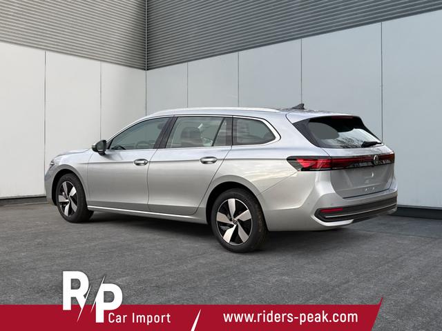 Volkswagen / Passat Variant / Silber / / / DSG+AHK+MASSAGE+NAVI+ACC+KAMERA+LED+17 ALU