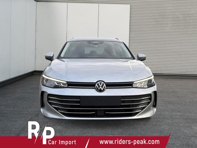Volkswagen / Passat Variant / Silber / / / DSG+AHK+MASSAGE+NAVI+ACC+KAMERA+LED+17 ALU