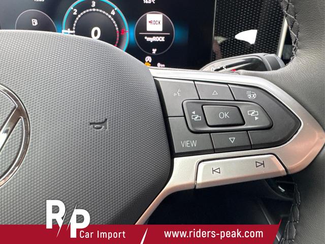 Volkswagen / Passat Variant / Silber / / / DSG+AHK+MASSAGE+NAVI+ACC+KAMERA+LED+17 ALU