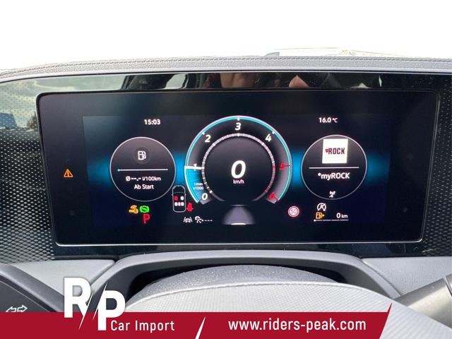 Volkswagen / Passat Variant / Silber / / / DSG+AHK+MASSAGE+NAVI+ACC+KAMERA+LED+17 ALU