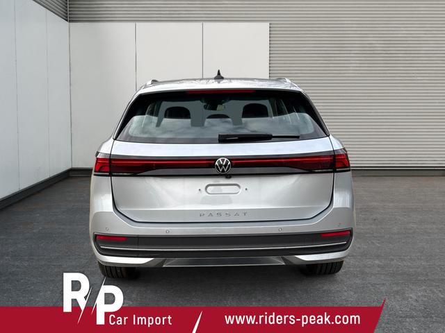 Volkswagen / Passat Variant / Silber / / / DSG+AHK+MASSAGE+NAVI+ACC+KAMERA+LED+17 ALU