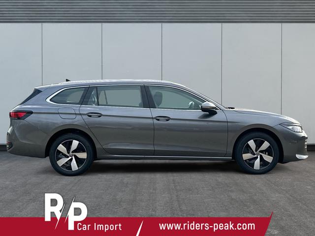 Volkswagen / Passat Variant / Grau / / / DSG+AHK+MASSAGE+NAVI+ACC+KAMERA+LED+17 ALU