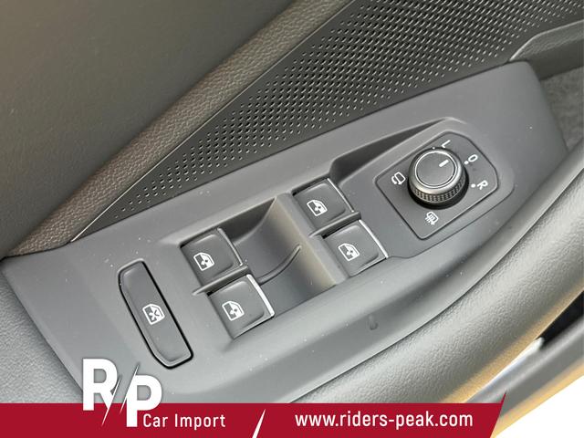 Volkswagen / Passat Variant / Grau / / / DSG+AHK+MASSAGE+NAVI+ACC+KAMERA+LED+17 ALU