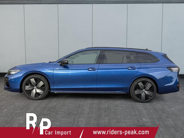 Volkswagen / Passat Variant / Blau / / / 4WD+BLACK+PANO+AHK+DCC+MATRIX+HARMAN