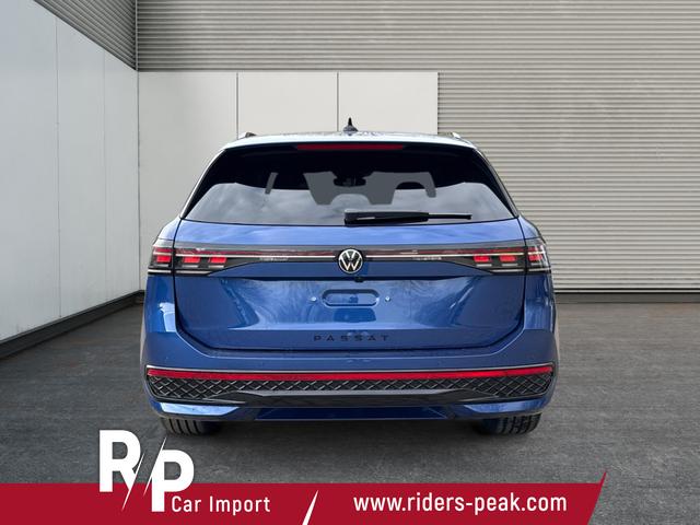 Volkswagen / Passat Variant / Blau / / / 4WD+BLACK+PANO+AHK+DCC+MATRIX+HARMAN