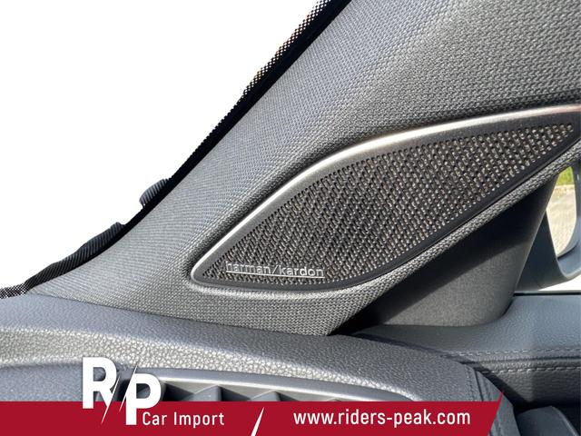 Volkswagen / Passat Variant / Blau / / / 4WD+BLACK+PANO+AHK+DCC+MATRIX+HARMAN