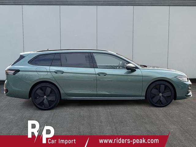 Volkswagen / Passat Variant / Gr&uuml;n / / / 4WD+BLACK+PANO+AHK+DCC+MATRIX+HARMAN