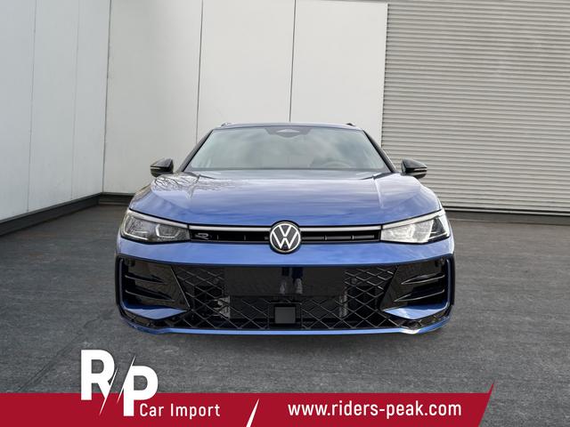 Volkswagen / Passat Variant / Blau / / / 4WD+BLACK+PANO+AHK+DCC+MATRIX+HARMAN