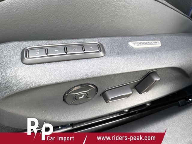 Volkswagen / Passat Variant / Gr&uuml;n / / / 4WD+BLACK+PANO+AHK+DCC+MATRIX+HARMAN