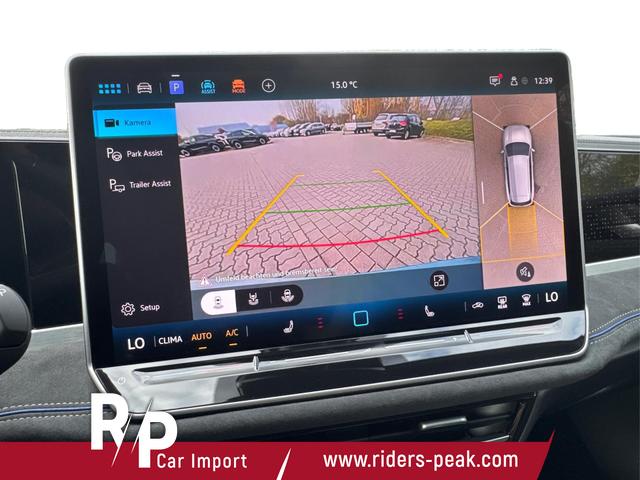 Volkswagen / Passat Variant / Gr&uuml;n / / / 4WD+BLACK+PANO+AHK+DCC+MATRIX+HARMAN