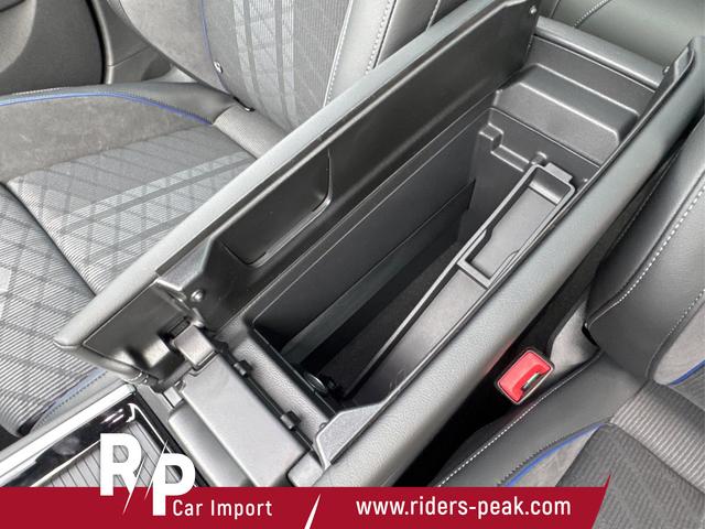 Volkswagen / Passat Variant / Gr&uuml;n / / / 4WD+BLACK+PANO+AHK+DCC+MATRIX+HARMAN