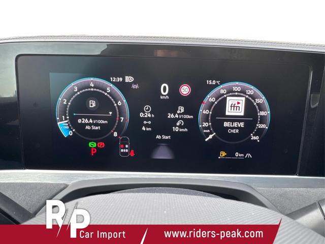 Volkswagen / Passat Variant / Gr&uuml;n / / / 4WD+BLACK+PANO+AHK+DCC+MATRIX+HARMAN