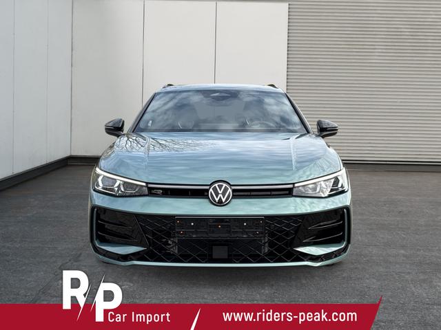 Volkswagen / Passat Variant / Gr&uuml;n / / / 4WD+BLACK+PANO+AHK+DCC+MATRIX+HARMAN