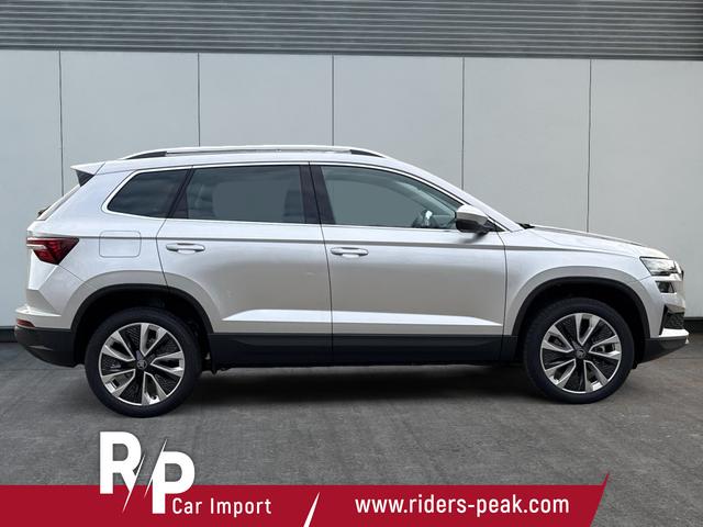 Skoda / Karoq / Silber / / / AHK+KAMERA+EL. HECKKL.+SHZ+ACC+KESSY+18''ALU