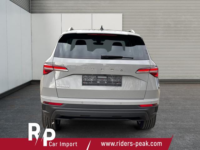 Skoda / Karoq / Grau / / / AHK+KAMERA+EL. HECKKL.+SHZ+ACC+KESSY+18''ALU
