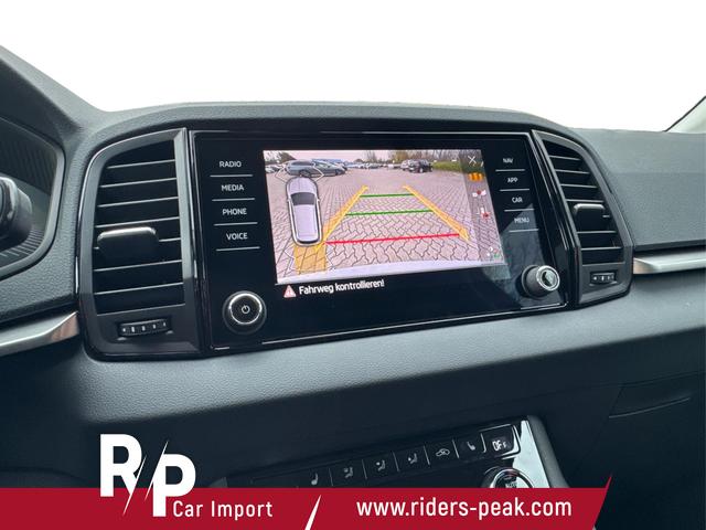 Skoda / Karoq / Grau / / / AHK+KAMERA+EL. HECKKL.+SHZ+ACC+KESSY+18''ALU