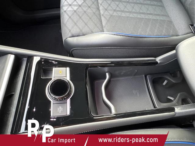 Volkswagen Tiguan R-Line People PLUG-IN+PANO+AHK+HD MATRIX+NAVI+BLACK STYLE+20" LM+ACC 