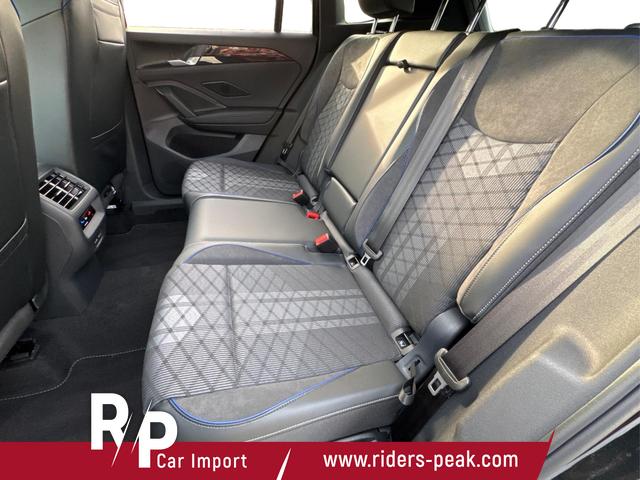 Volkswagen Tiguan R-Line People PLUG-IN+PANO+AHK+HD MATRIX+NAVI+BLACK STYLE+20" LM+ACC 