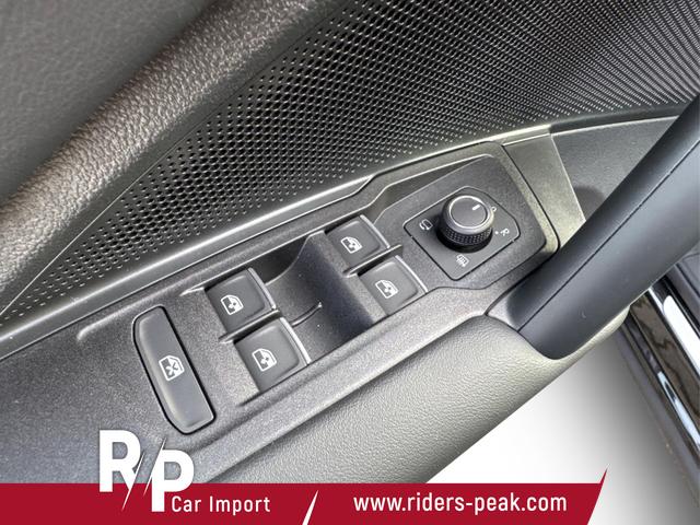 Volkswagen Tiguan R-Line People PLUG-IN+PANO+AHK+HD MATRIX+NAVI+BLACK STYLE+20" LM+ACC 