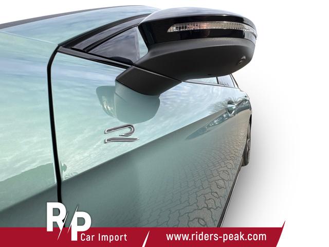 Volkswagen / Passat Variant / Gr&uuml;n / / / 4WD+BLACK+PANO+AHK+DCC+MATRIX+HARMAN