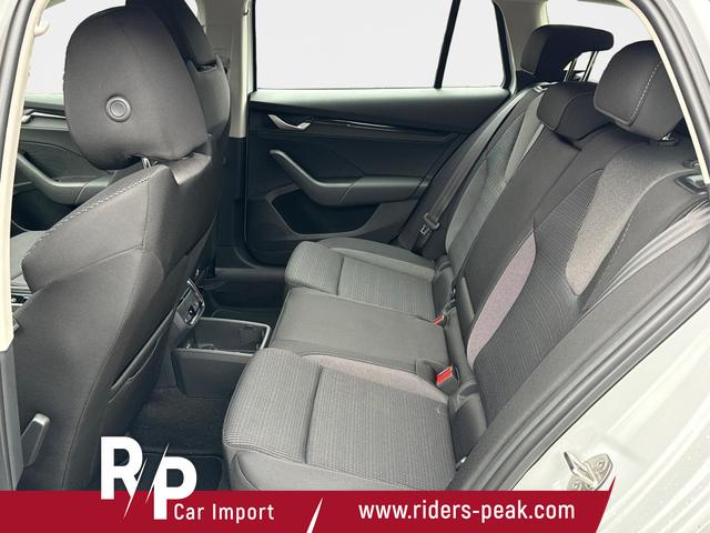 Skoda / Octavia Combi / Wei&szlig; / / / AHK+KAMERA+ACC+EL. HECKKL+SHZ