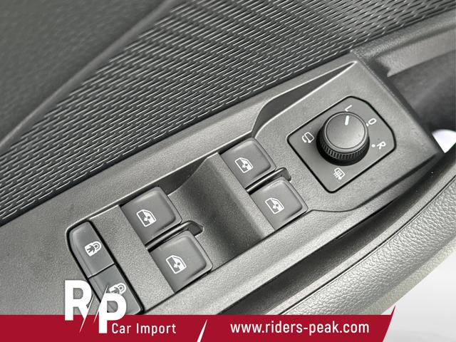 Skoda / Octavia Combi / Wei&szlig; / / / AHK+KAMERA+ACC+EL. HECKKL+SHZ