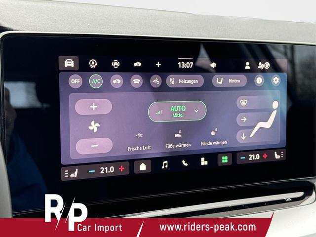 Skoda / Octavia Combi / Wei&szlig; / / / AHK+KAMERA+ACC+EL. HECKKL+SHZ