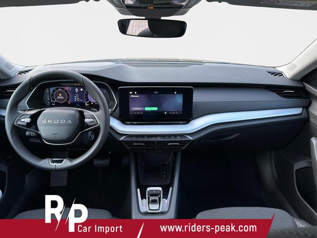 Skoda / Octavia Combi / Grau / / / AHK+KAMERA+ACC+EL. HECKKL+SHZ