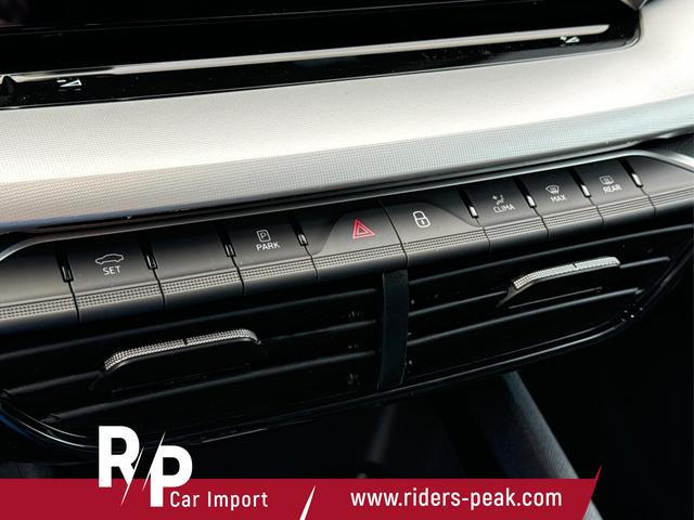 Skoda / Octavia Combi / Grau / / / AHK+KAMERA+ACC+EL. HECKKL+SHZ