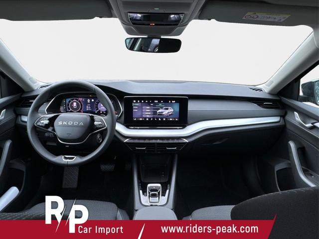 Skoda / Octavia Combi / Schwarz / / / AHK+KAMERA+ACC+EL. HECKKL+SHZ