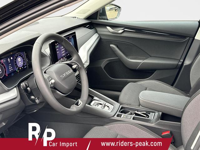 Skoda / Octavia Combi / Schwarz / / / AHK+KAMERA+ACC+EL. HECKKL+SHZ