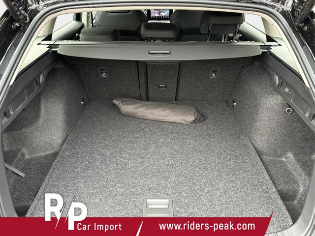 Skoda / Octavia Combi / Schwarz / / / AHK+KAMERA+ACC+EL. HECKKL+SHZ