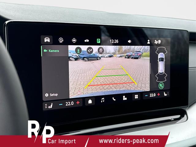 Skoda / Octavia Combi / Schwarz / / / AHK+KAMERA+ACC+EL. HECKKL+SHZ