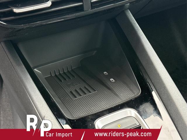 Skoda / Octavia Combi / Schwarz / / / AHK+KAMERA+ACC+EL. HECKKL+SHZ